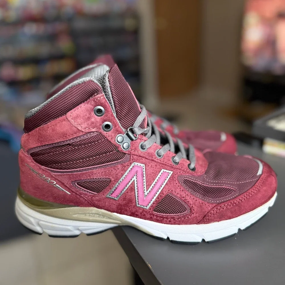 New Balance 990v4 Mid Men 9 Burgundy Suede Made in USA MO990BU4 Boots